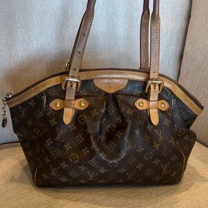 Beautiful Louis Vuitton Tivoli GM Monogram Shoulder Bag, Box Included